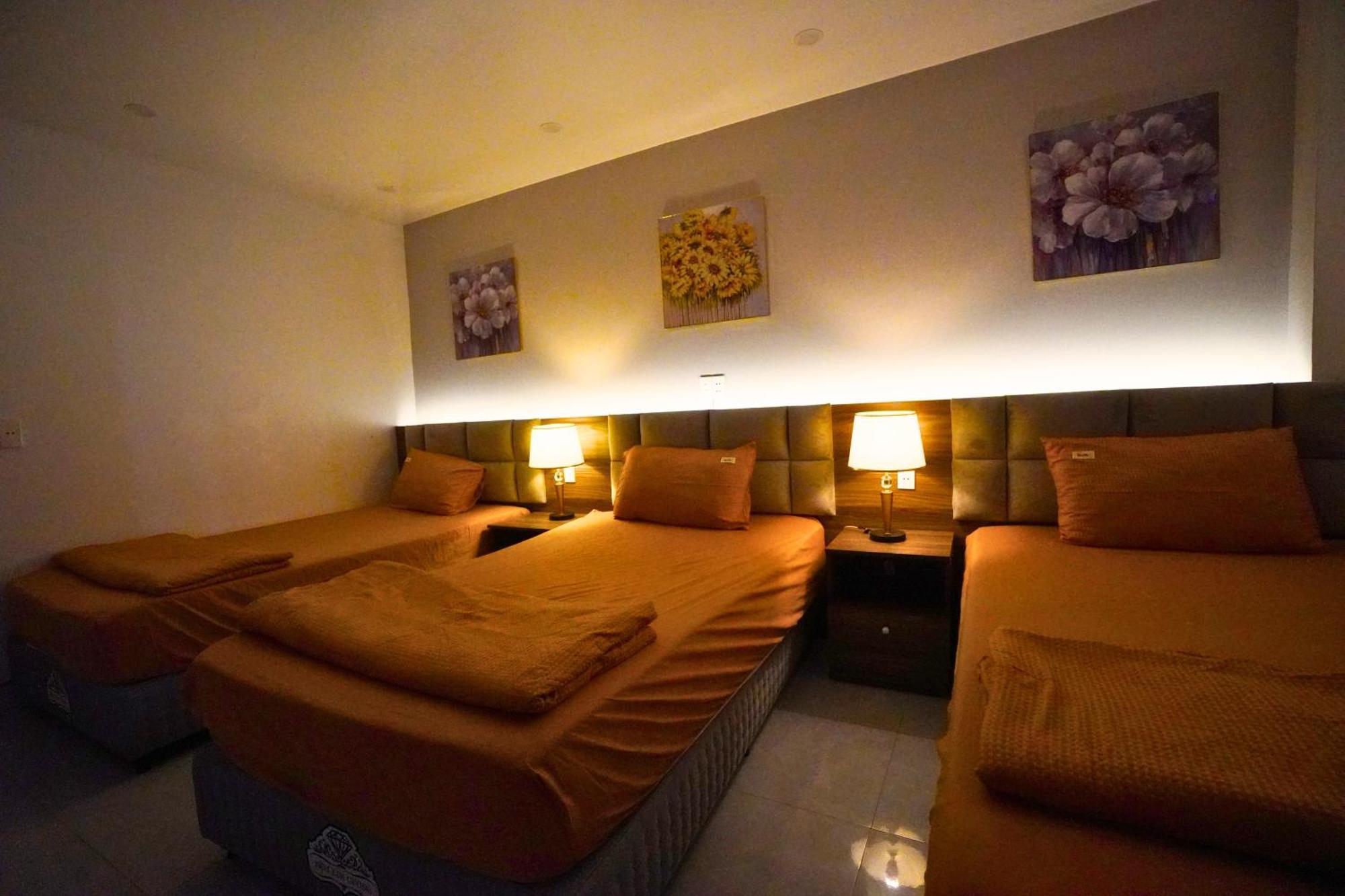 Ha Giang Lotus Hostel Motorbikes Tours Екстер'єр фото